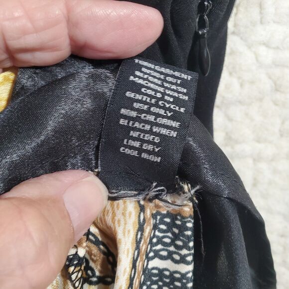 Collection Dressbarn Size 14 Sleeveless Handkerchief Hem Dress Black Gold - Picture 15 of 16